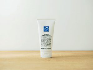 松山油脂 M-mark シア脂の全身保湿クリーム